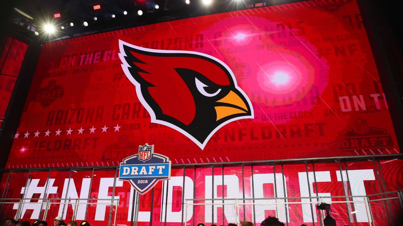 1xbet体育注册 - NFL暂停红雀高管涉赌政策违规行为：行业自律与合规风险全解析 - 1xbet体育